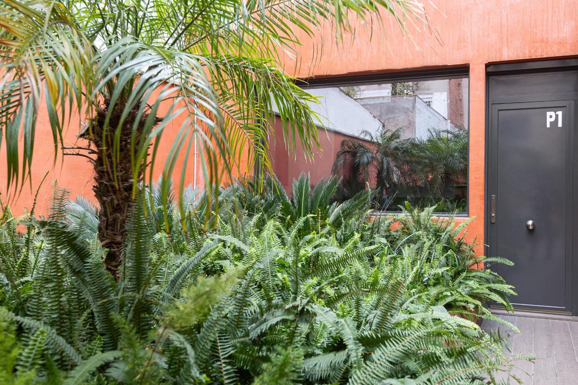 Апартаменти Enjoybcn Patio De Gala Барселона Екстер'єр фото