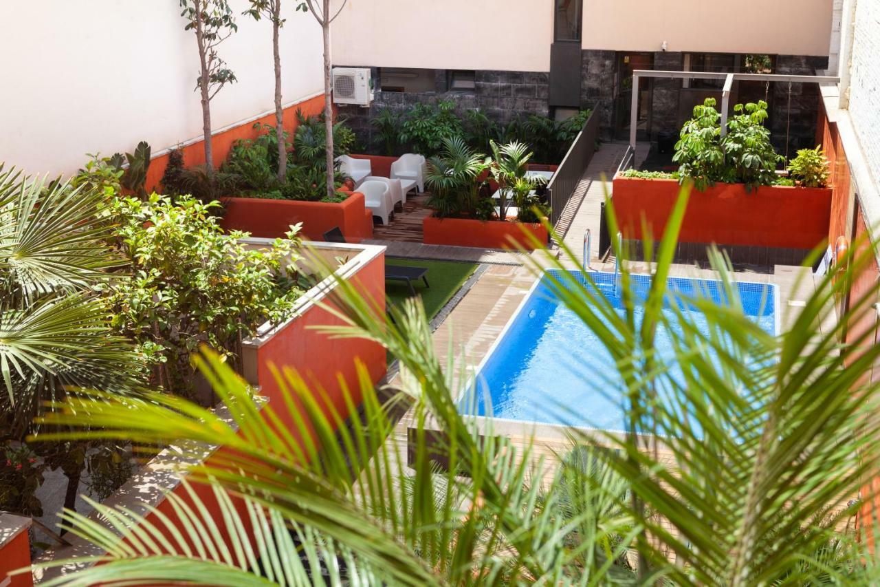 Апартаменти Enjoybcn Patio De Gala Барселона Екстер'єр фото